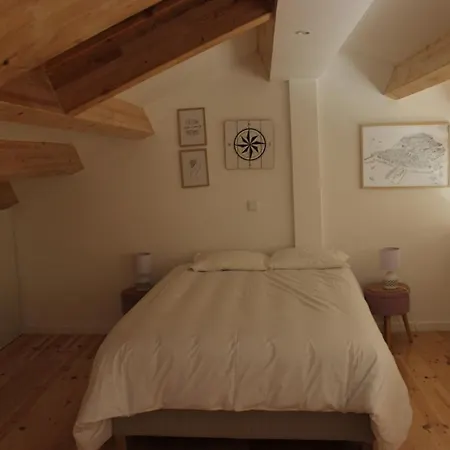 Casa Da Ponte Branca 安奇奥